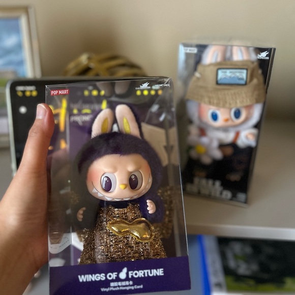 The Monsters Fall in Wild Series & Labubu Pronounce Wings of Fortune - Picture 4 of 7